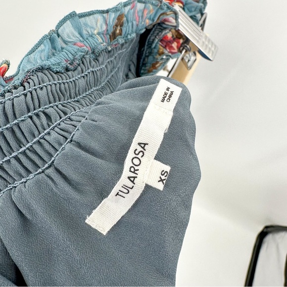 Tularosa Revolve Sashi Top In Dusty Blue Floral Size XS - Picture 5 of 6